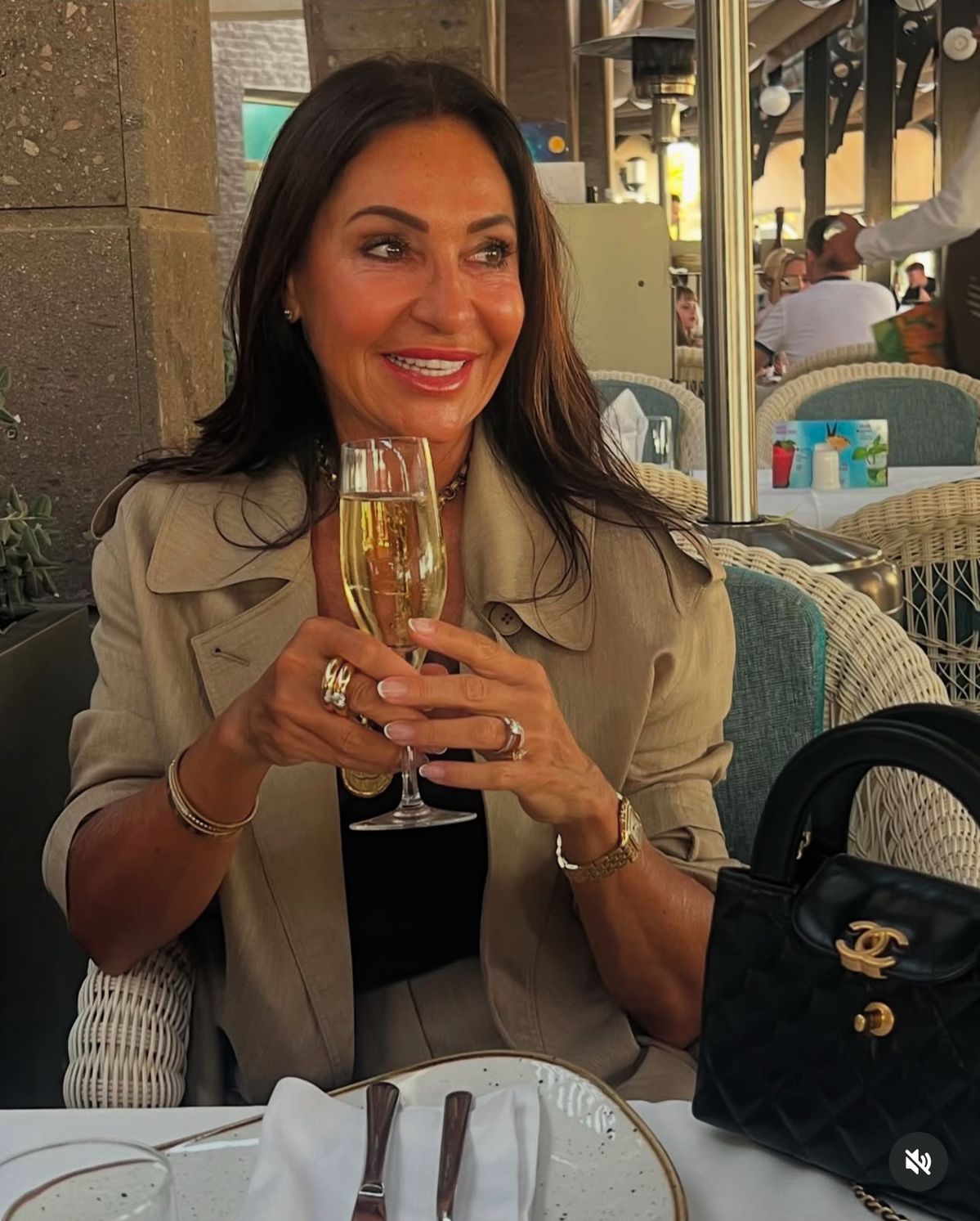 <em><strong>🌟 Amanda L.</strong></em>